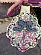 Scalloped Bow Bag Tag - Caroline Calligraphie