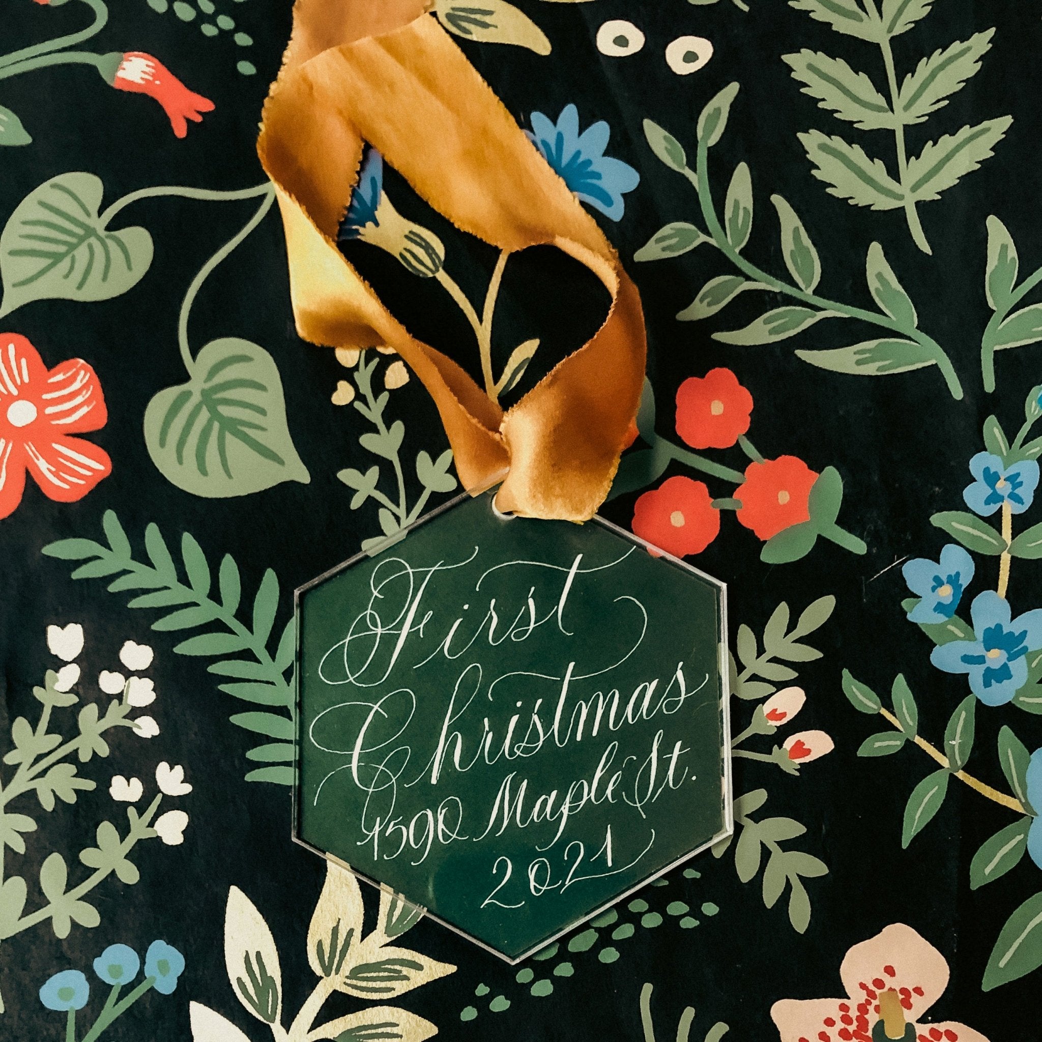 Hexagon Calligraphy Ornament - Caroline Calligraphie