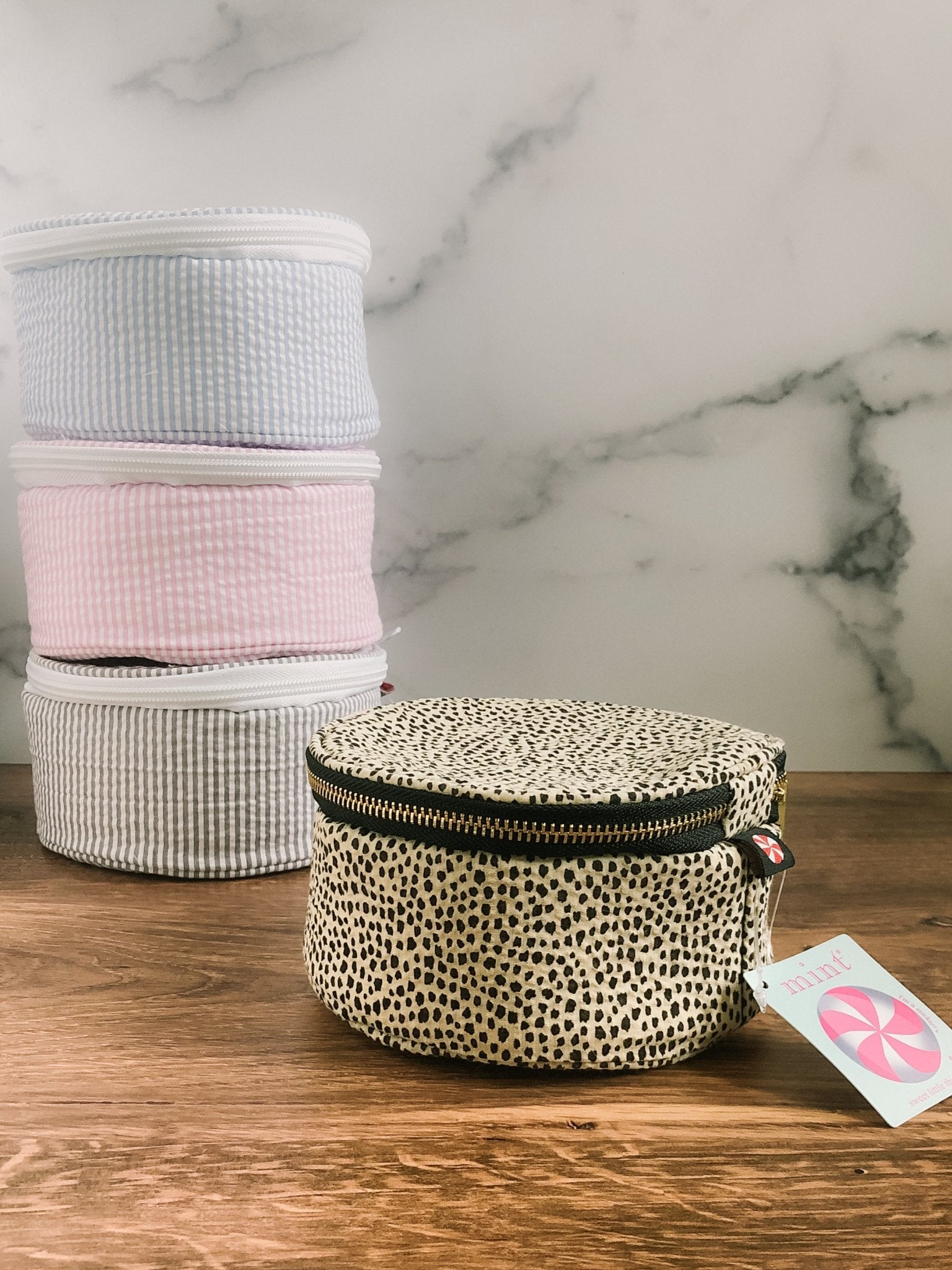 Button Bags - Caroline Calligraphie