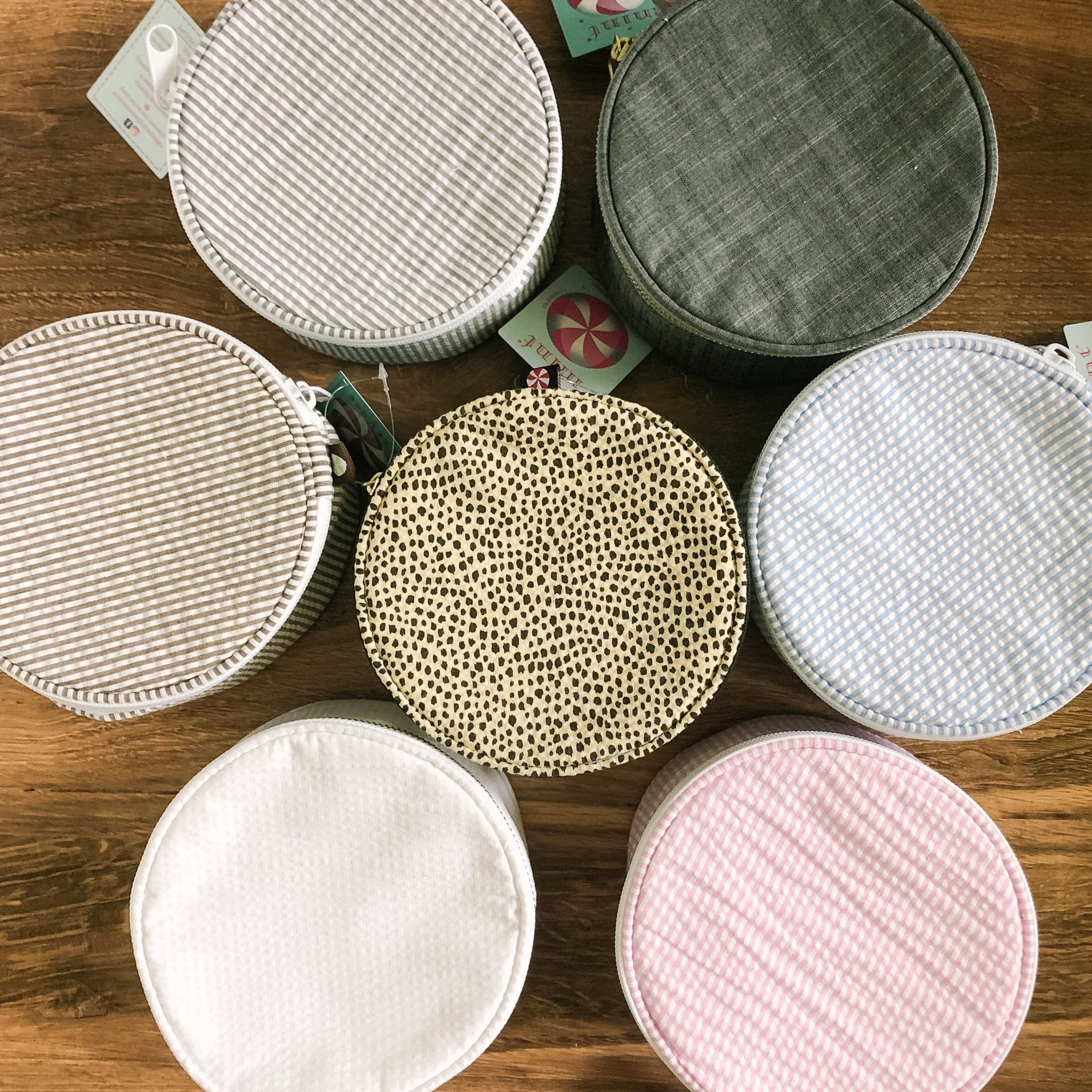 Button Bags - Caroline Calligraphie