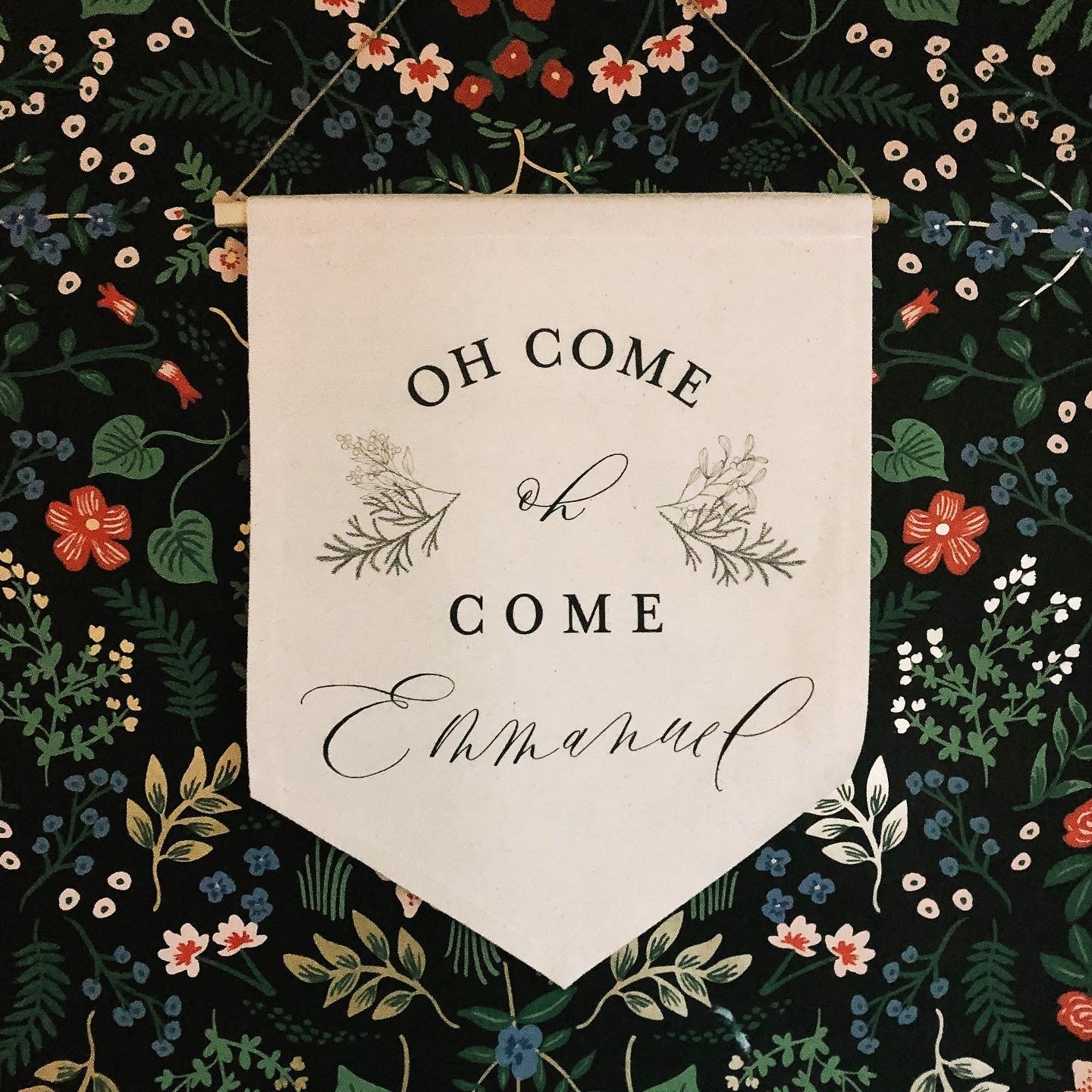 Oh Come Emmanuel Banner - Caroline Calligraphie