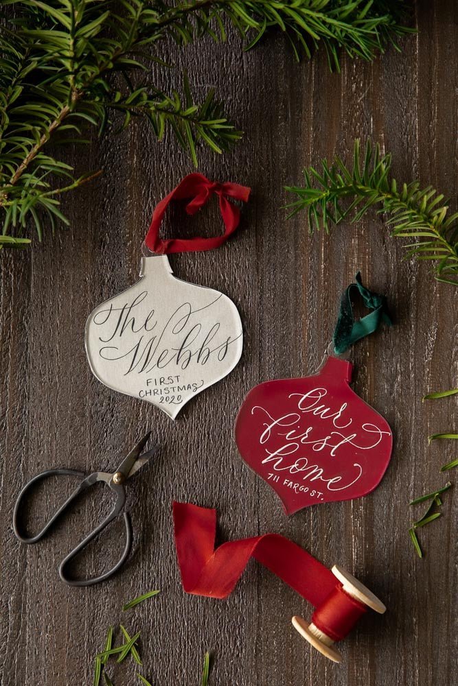 Bauble Calligraphy Ornament - Caroline Calligraphie